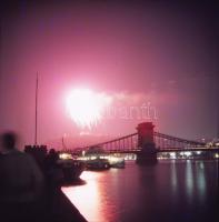 cca 1980 FTC. Ferencváros labdarúgó csapatát valamint városképeket ábrázoló 9 db fotó negatív