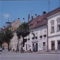 cca 1980 FTC. Ferencváros labdarúgó csapatát valamint városképeket ábrázoló 9 db fotó negatív