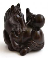 Japán necuke: Ébenfa ló. Jelzett / Netsuke eben wood horse. Signed