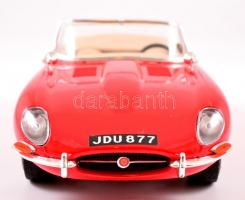 Burago Jaguar "E" Cabriolet játékautó, nyitható ajtókkal, eredeti dobozában, jó állapotban...