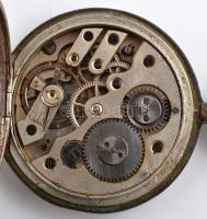 Lovas jelenetekkel díszített niellós duplafedeles ezüst zsebóra, működő szerekezettel, sérült porcel...