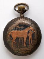 Lovas jelenetekkel díszített niellós duplafedeles ezüst zsebóra, működő szerekezettel, sérült porcel...