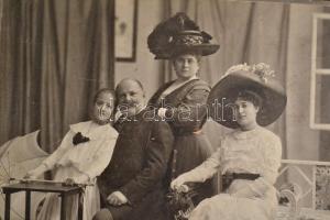 cca 1880-1900 14 db keményhátú fotó klf méretben