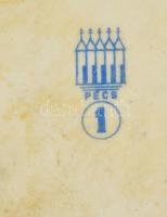 2 db Zsolnay patikai mérőedény, (100 ill. 500 g), matricás, az egyik jelzett, apró kopásokkal, külön...