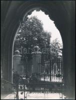 cca 1941 Kassa, Korschelt Miklós (1900-1982) budapesti festő- és fotóművész hagyatékából 13 db vinta...