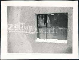 cca 1987 Traumberber Gyula 5 db vintage fotóművészeti alkotása, egyiken a szerző pecsétje, a magyar ...