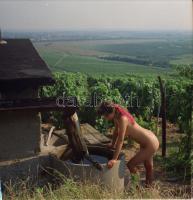 cca 1984 Szép élet, víg élet, de csak szabadon, szolidan erotikus felvételek, 8 db vintage negatív +...