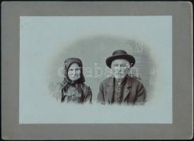 cca 1890 Pápa, a Skoff testvérek fényképtermében készített fénykép, pecséttel jelzett, 10x14 cm, karton 13x17,5 cm