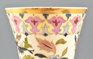 Zsolnay díszváza, kézzel festett porcelánfajansz, festék kopással, javított, alján apró lepattanások...