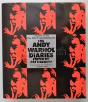 Pat Hackett (szerk.): The Andy Warhol Diaries. New York-London,1989,Grand Central Publishing. Fekete-fehér fotókkal. Angol nyelven. Kiadói papírkötés, a gerinc deformált, egyébként jó állapotban.