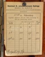 cca 1900 G. Reichert mikroszkóp, hiányos, eredeti fa dobozában (kulcs nélkül), magyar kézzel írt nag...