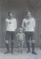 cca 1938 Eger, a Foto-GRÁF egri műterem hagyatékából 16 db vintage üveglemez negatív, változatos tém...