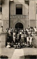1931 Zamárdi, Felsőkereskedelmi iskolai tanárok háza, csoportkép. Schäffer Gyula photo