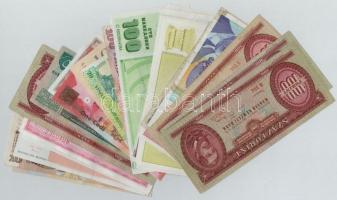 Vegyes: 26db-os külföldi és magyar papírpénz tétel, nagyrészt klf T:I--III
Mixed: 26pcs of Hungaria...