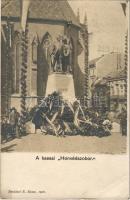 Kassa, Kosice; Honvéd szobor megkoszorúzva. Nyulászi Béla 1906. / wreathed military monument. photo (EK)