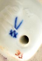 Jelzett táncoló női figura, kézzel festett, jelzett, apró kopásnyomokkal, m: 13 cm