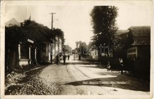 1930 Mosóc, Mosovce; Ulica Jána Kollára / Kollár János utca / street view. Ruml photo (EK)