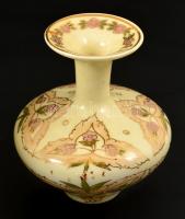 Zsolnay kézzel festett vázák, dobozok, tálkák, jelzettek, apró kopásnyomokkal, összesen:7 db, m:8-14...