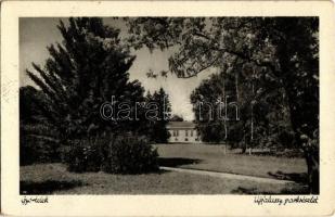 Győrtelek, Ujfalussy kastély parkja. Kiadja a Hangya Szövetkezet (Rb)