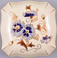 Zsolnay búzavirágmintás ékszertartó, kézzel festett, jelzett, apró mázhibával, 10×10×6 cm