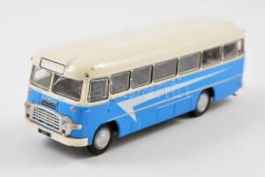 Ikarus 311 és Ikarus 66 játékbusz, kis kopásnyomokkal, h: 11,5 és 15,5 cm