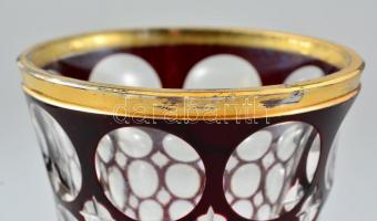 cca 1900 díszpohár, metszett, több rétegű, peremén apró csorbákkal, aranyozás kopott, m: 15 cm