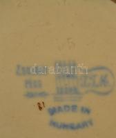 cca 1890 Zsolnay oktagon alakú kis kaspó és tégely, réz henger betéttel, egyik jelzett (családi címe...