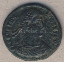 Római Császárság II.Constantius 324-361. Bronzpénz T:3
