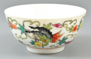 Jelzett kínai "Famille rose" pillangós leveses csésze és kanál, kézzel festett, apró kopás...