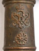 Bronz ágyúcső kisméretű replika, monogramos-koronás díszítéssel, h: 18,5 cm