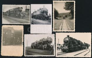 cca 1930 Régi mozdonyok, vonatok, 6 db fotó, egy részük hátulján feliratozva, különböző méretben