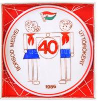 1986. Borsod Megyei Úttörőkért - 40 porcelán emlékplakett, hátoldalán Hollóháza jelzéssel, tokban (89mm) T:1