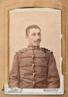 cca 1880 Antik fotóalbum benne kb 50 vizitkártyával és kabinetfotóval. Rézveretes plüss borításban