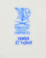 Kalocsai dísztál, kézzel festett, jelzett, apró kopásnyomokkal, d: 28,5 cm