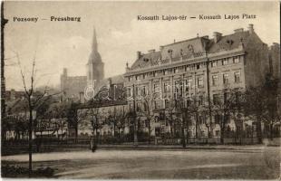 Pozsony, Pressburg, Bratislava; Kossuth Lajos tér, hirdetőoszlop / square, advertising column