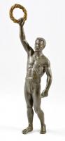 Győztes, fém férfi szobor, talapzat nélkül, lábán fúrás nyomaival, m: 33 cm