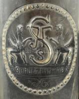 Címeres antik palack, formába préselt, nagyon apró csorbával, m: 20,5 cm