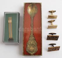 Kis bolha tétel: 2 pár mandzsettagomb, nyakkendőtű, emlékkanál