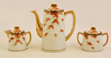 Jelzett japán mokkás készlet, plusz csészével és aljjal, részben kézzel festett, kopott