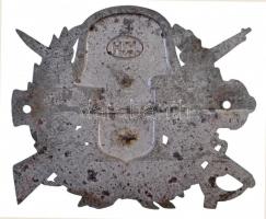 ~1930-1940. Zománcbetétes, magyar címeres laktanyai(?) fém falidísz, kétoldalt a hadsereg három fegy...