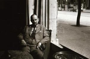 cca 1930 30 db nagyrészt városképes Leicával készített fotónegatív negatív tartóban. Budapest, felvo...