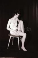 cca 1976 Titkos akták titkos aktjai, szolidan erotikus felvételek, 13 db vintage negatív + 2 db mai ...