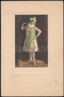 cca 1929 Színezett műtermi fotók, 3 db vintage fénykép, 14x9 cm és  24x18 cm között