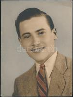 cca 1929 Színezett műtermi fotók, 3 db vintage fénykép, 14x9 cm és  24x18 cm között