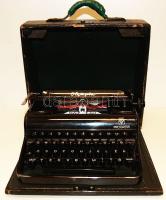 Régi Olympia táskaírógép eredeti tokkal, magyar billenytűzettel, kiváló állapotban