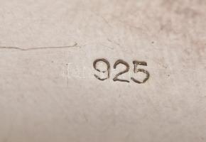 Ezüst(Ag) extravagáns négyszögletes masszív karperec, biztonsági lánccal, jelzett, 6,5×6 cm, nettó: ...