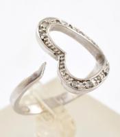 Ezüst(Ag) apró kövekkel díszített nyitott szív gyűrű, jelzett, méret: 58, hiányos kő berakással, bru...