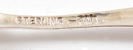 Ezüst(Ag) kagylós kiskanál, jelzett, h: 5 cm, nettó: 1,7 g