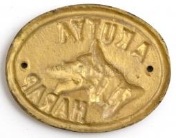 "A kutya harap" réz tábla, 12×9,5 cm