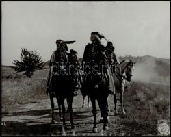 Filmjelenetek, 3 db Magyar Film Fotó, 23,5×29,5 cm